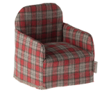 Chair, Mouse | Red Checker