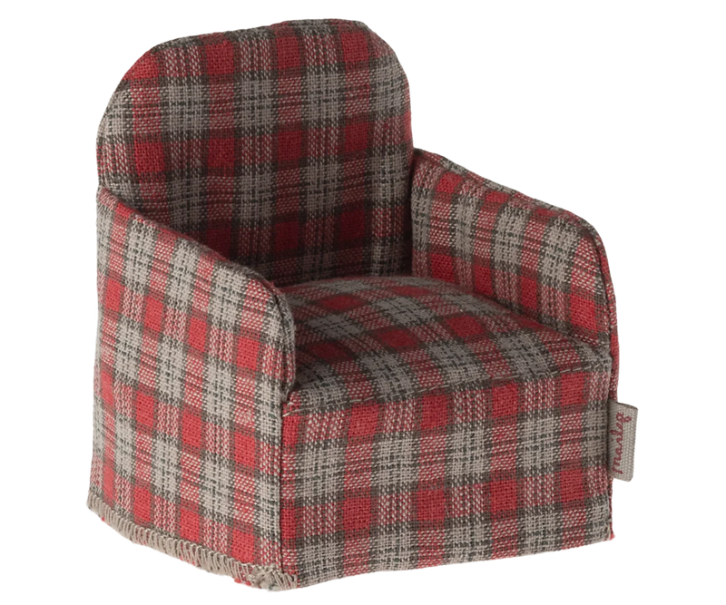 Chair, Mouse | Red Checker