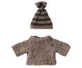 Knitted sweater and hat, Big brother mouse