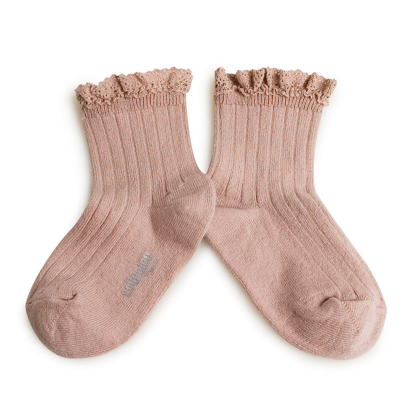 Lili Lace Trim Ribbed Ankle Socks | Vieux Rose