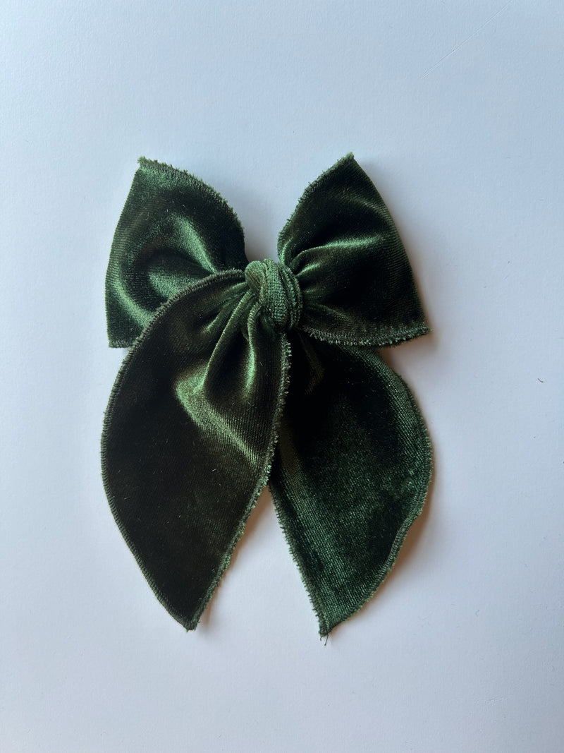 Velvet Bow | Girly