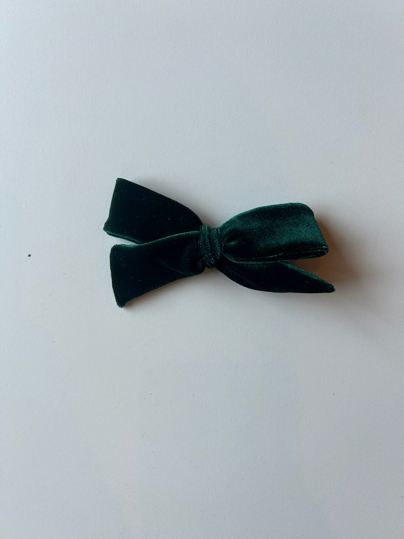 Velvet Bow | Medium Schoolgirl