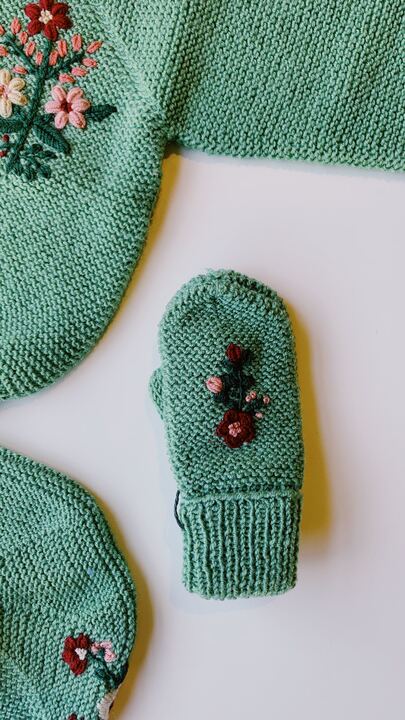 Embroidered Mittens