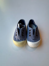 Victoria Canvas Slip-On | Blue | Size 19