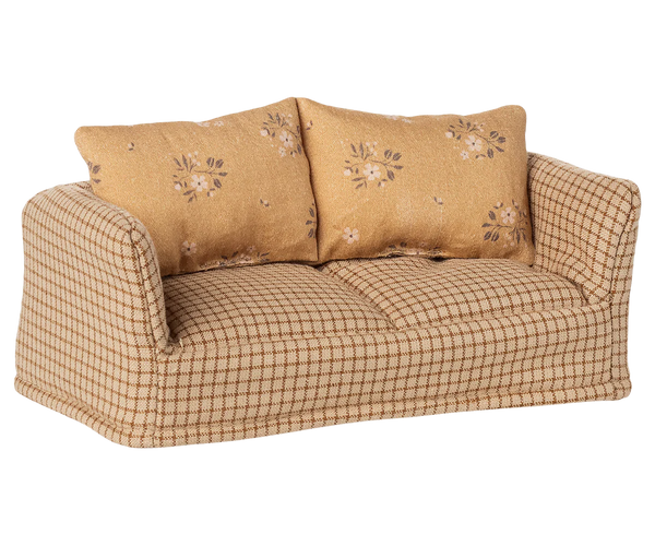 Couch Mouse | Mable