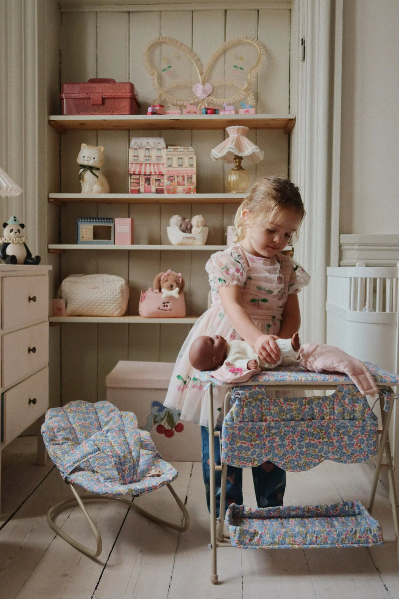Doll Bouncer | Fleur Rosier