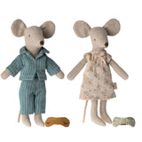 Mum & Dad Mice In Cigarbox