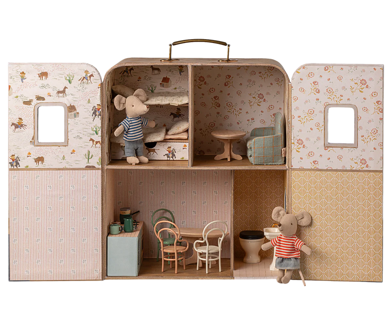 SuitCasa | Little Sister and Brother Mouse