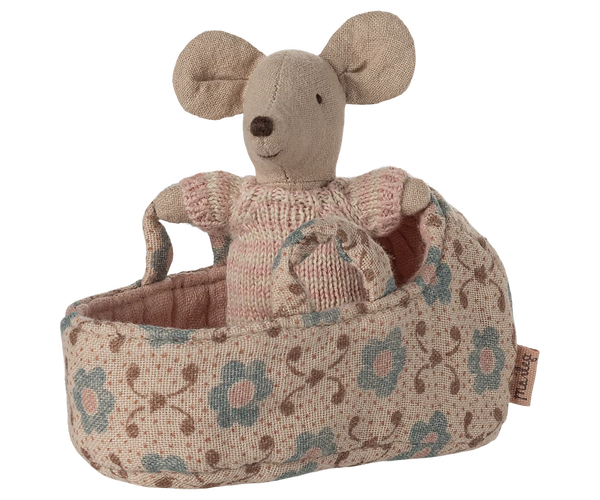 Baby Mouse in Carry Cot | Rose