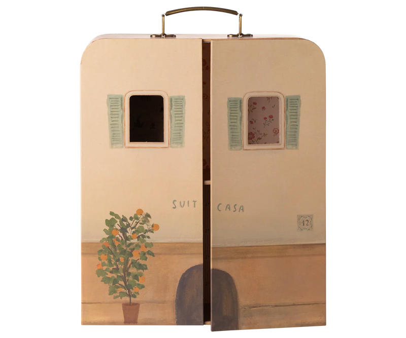 SuitCasa | Little Sister and Brother Mouse