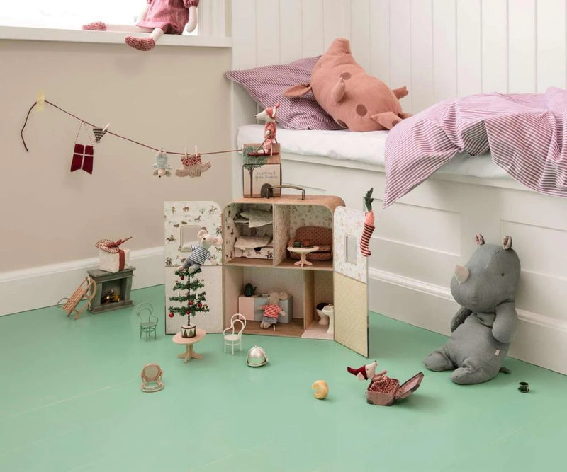SuitCasa | Little Sister and Brother Mouse