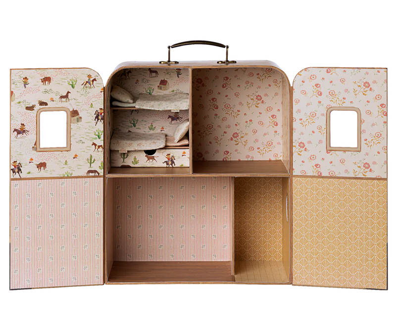 SuitCasa | Little Sister and Brother Mouse
