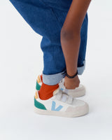 Small V-90 | White Aqua Emeraude