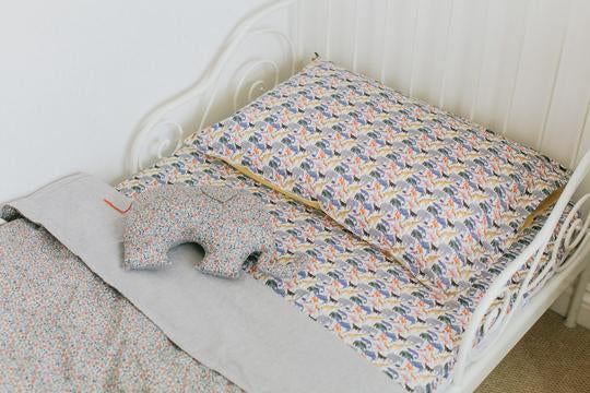 Liberty Crib Sheet - Queue For The Zoo